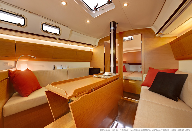Regattayacht Charteryacht First 35 64